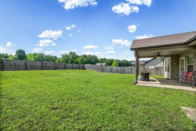 604 Hollow Crst, Clarksville, TN 37042