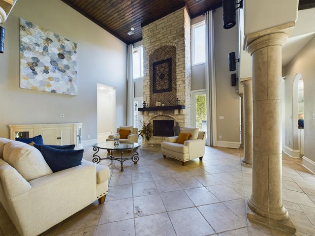 11 La Scala Court, Little Rock, AR 72212