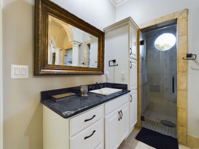 11 La Scala Court, Little Rock, AR 72212