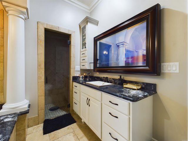 11 La Scala Court, Little Rock, AR 72212