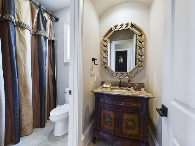 11 La Scala Court, Little Rock, AR 72212