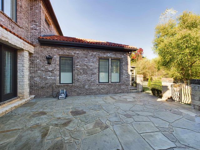 11 La Scala Court, Little Rock, AR 72212