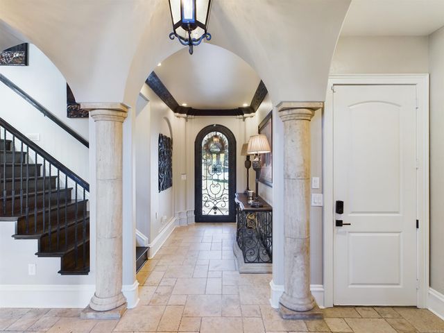 11 La Scala Court, Little Rock, AR 72212