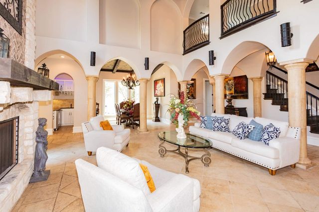 11 La Scala Court, Little Rock, AR 72212