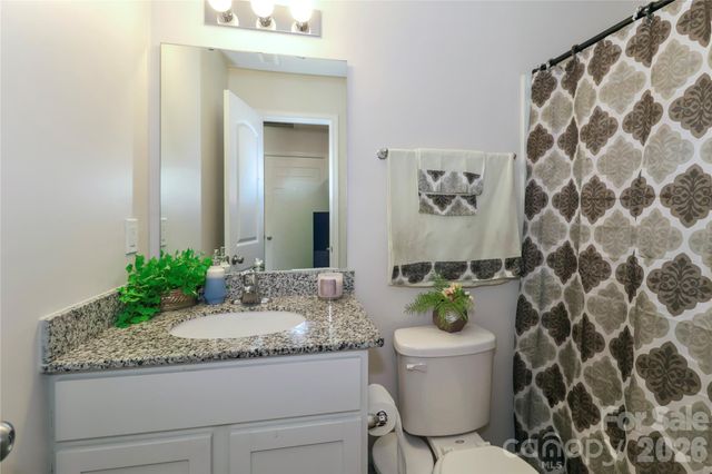 162 Four Andrews Drive, Harmony, NC 28634