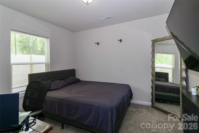 162 Four Andrews Drive, Harmony, NC 28634