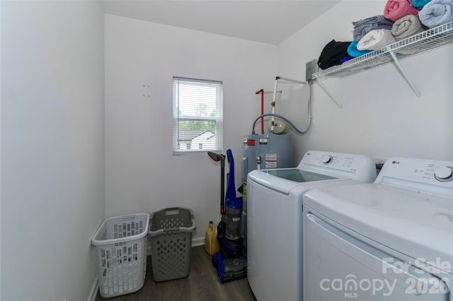 162 Four Andrews Drive, Harmony, NC 28634
