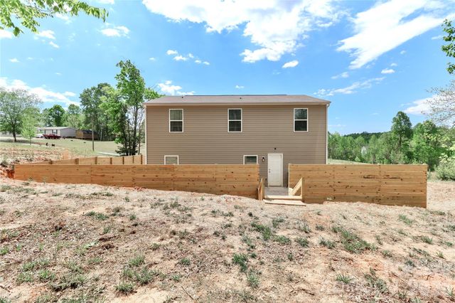 162 Four Andrews Drive, Harmony, NC 28634