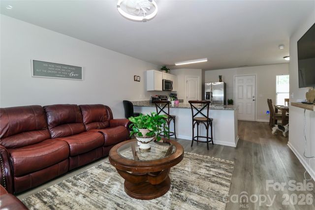 162 Four Andrews Drive, Harmony, NC 28634