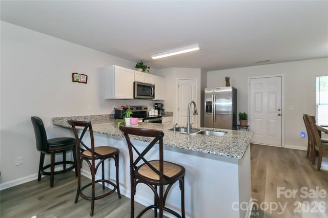 162 Four Andrews Drive, Harmony, NC 28634