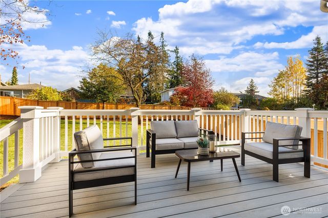 20128 21st Avenue NW, Shoreline, WA 98177