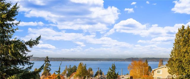 20128 21st Avenue NW, Shoreline, WA 98177