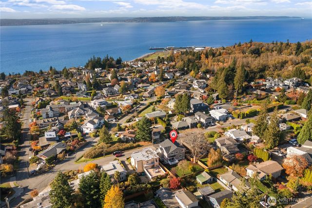 20128 21st Avenue NW, Shoreline, WA 98177