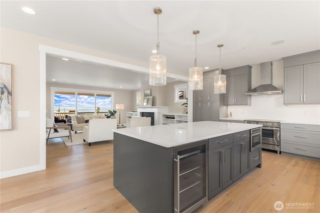 20128 21st Avenue NW, Shoreline, WA 98177