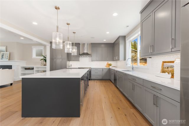 20128 21st Avenue NW, Shoreline, WA 98177