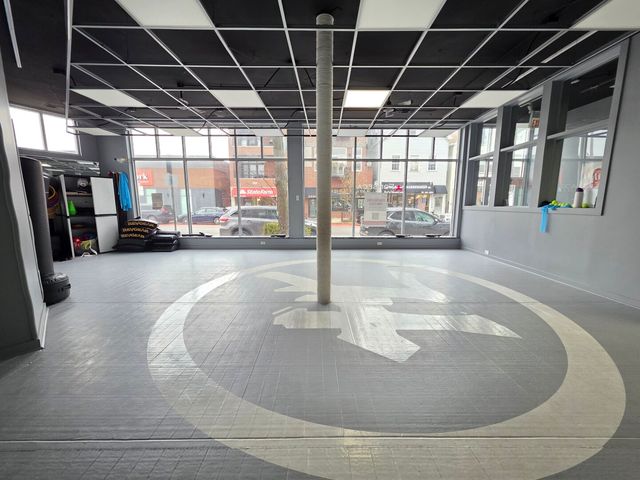 2329 W Belmont Avenue, Chicago, IL 60618