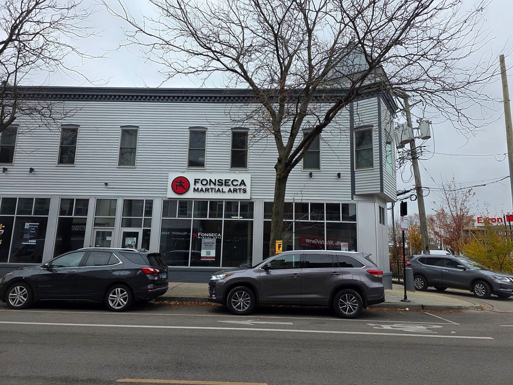 2329 W Belmont Avenue, Chicago, IL 60618