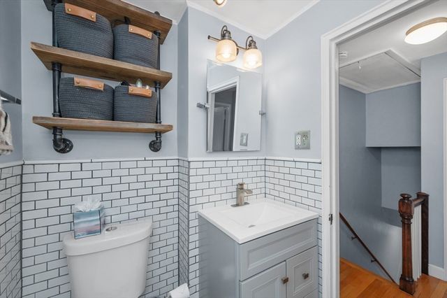 23 Pierce Rd 23, Watertown, MA 02472