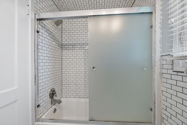23 Pierce Rd 23, Watertown, MA 02472
