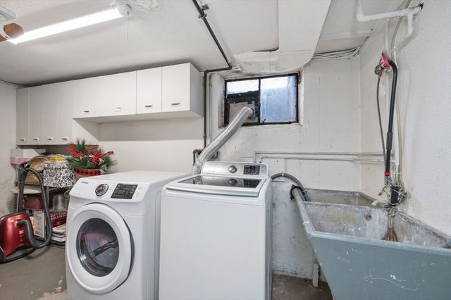 23 Pierce Rd 23, Watertown, MA 02472