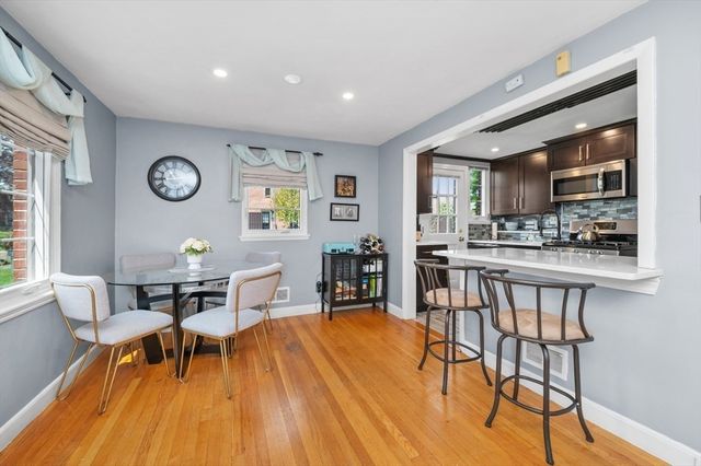 23 Pierce Rd 23, Watertown, MA 02472