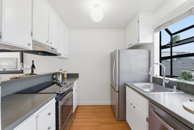 72 Cape Hatteras Court, Redwood City, CA 94065