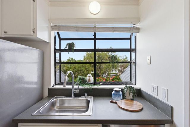 72 Cape Hatteras Court, Redwood City, CA 94065