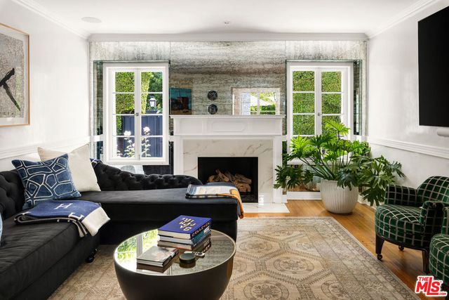 760 N Beverly Glen Boulevard, Los Angeles, CA 90077