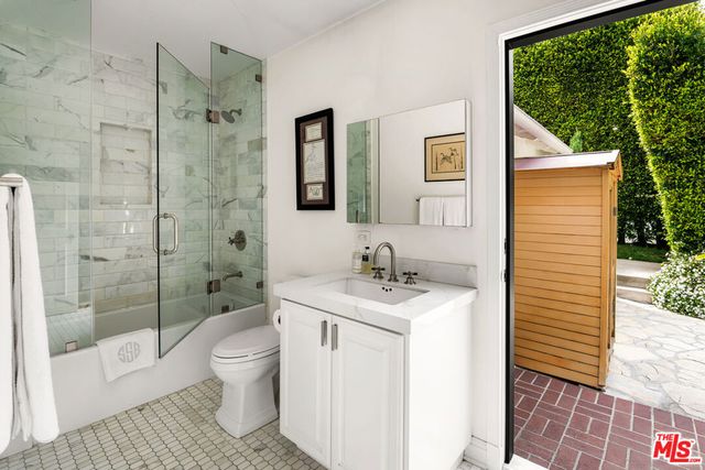 760 N Beverly Glen Boulevard, Los Angeles, CA 90077