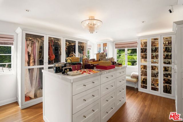 760 N Beverly Glen Boulevard, Los Angeles, CA 90077