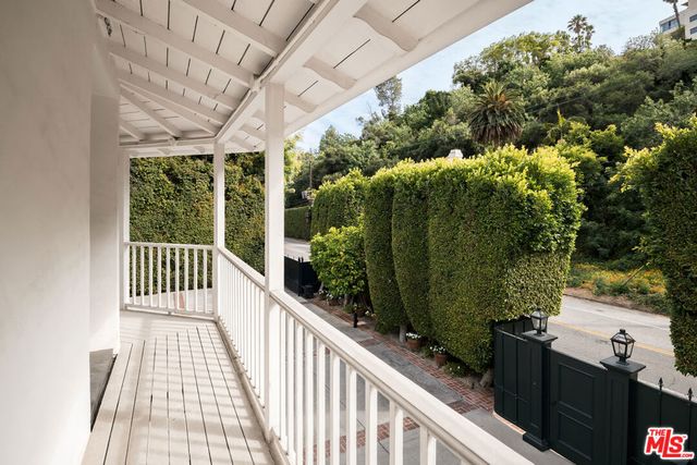 760 N Beverly Glen Boulevard, Los Angeles, CA 90077