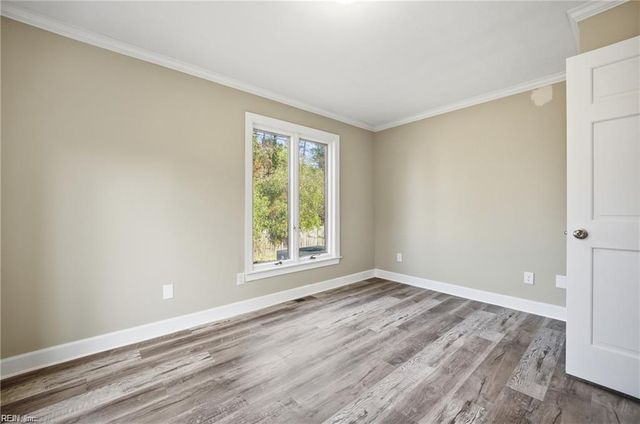 9 Rhodelia LN, Poquoson, VA 23662