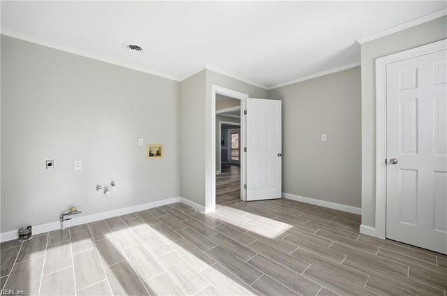 9 Rhodelia LN, Poquoson, VA 23662