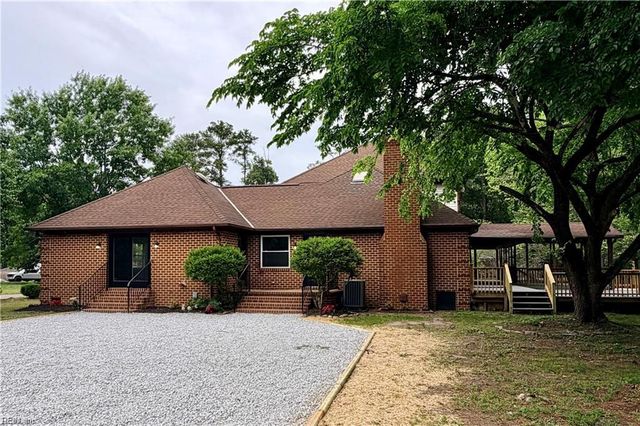 9 Rhodelia LN, Poquoson, VA 23662