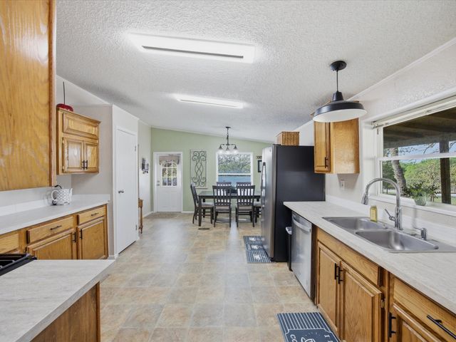 304 Catfish Trail, Bowie, TX 76230