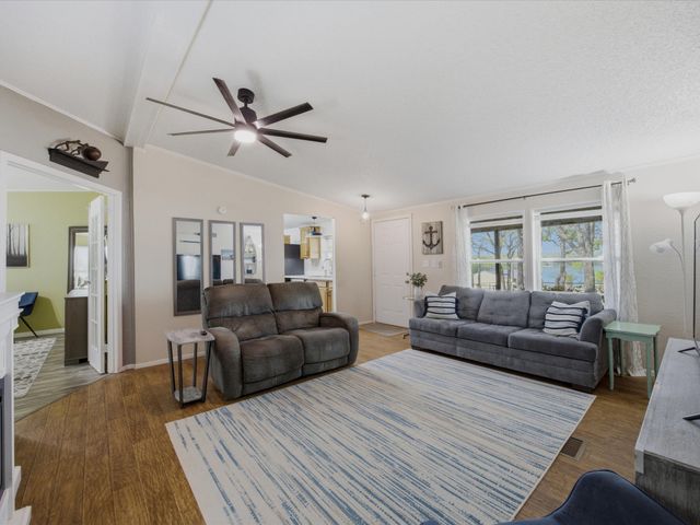 304 Catfish Trail, Bowie, TX 76230