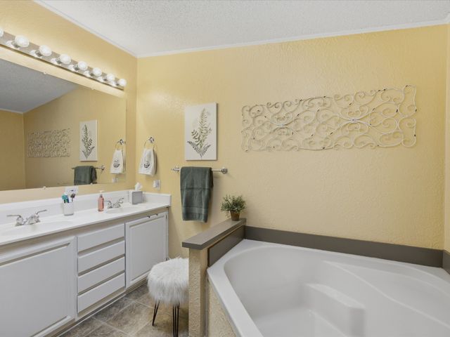 304 Catfish Trail, Bowie, TX 76230