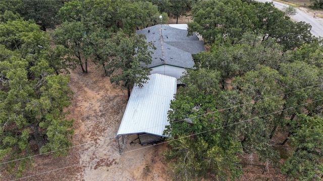 304 Catfish Trail, Bowie, TX 76230