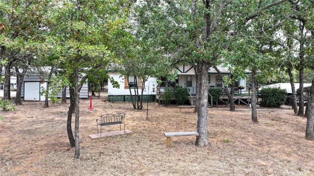 304 Catfish Trail, Bowie, TX 76230