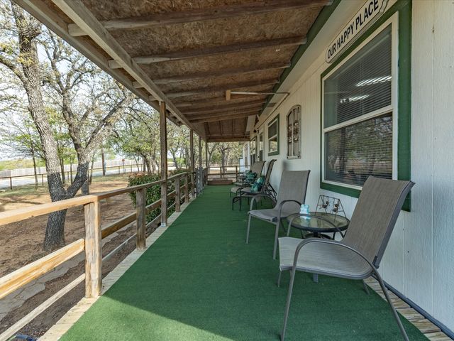 304 Catfish Trail, Bowie, TX 76230