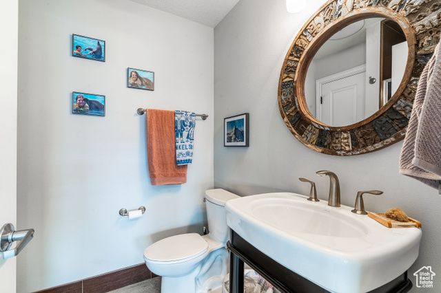 323 N 400 W, Hyrum, UT 84319