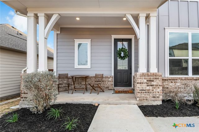 166 Twistleaf Drive, Buda, TX 78610