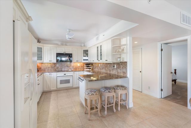 3310 S Ocean Boulevard 525-D, Highland Beach, FL 33487