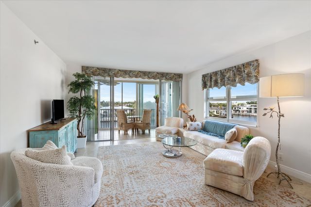 3310 S Ocean Boulevard 525-D, Highland Beach, FL 33487