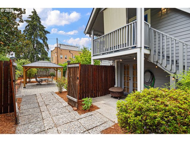 910 E 22ND Ave, Eugene, OR 97405