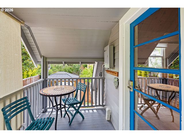 910 E 22ND Ave, Eugene, OR 97405