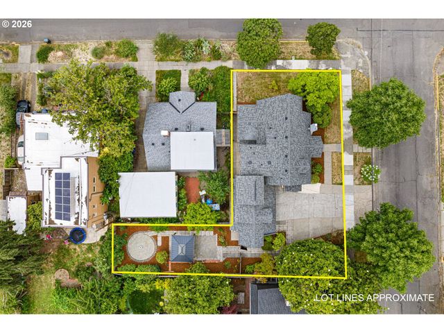 910 E 22ND Ave, Eugene, OR 97405