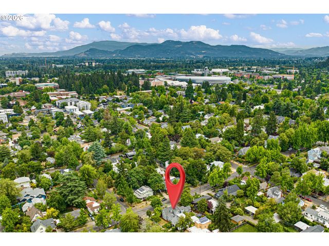 910 E 22ND Ave, Eugene, OR 97405
