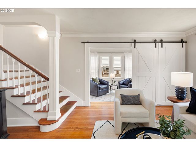 910 E 22ND Ave, Eugene, OR 97405
