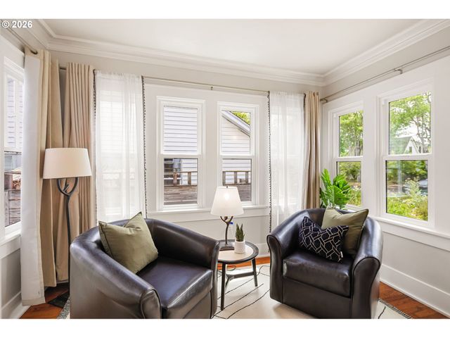 910 E 22ND Ave, Eugene, OR 97405